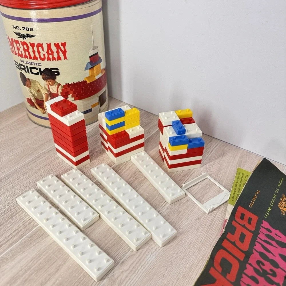 American Plastic Bricks No 705‎ Vintage Building Set Tin 1960s READ